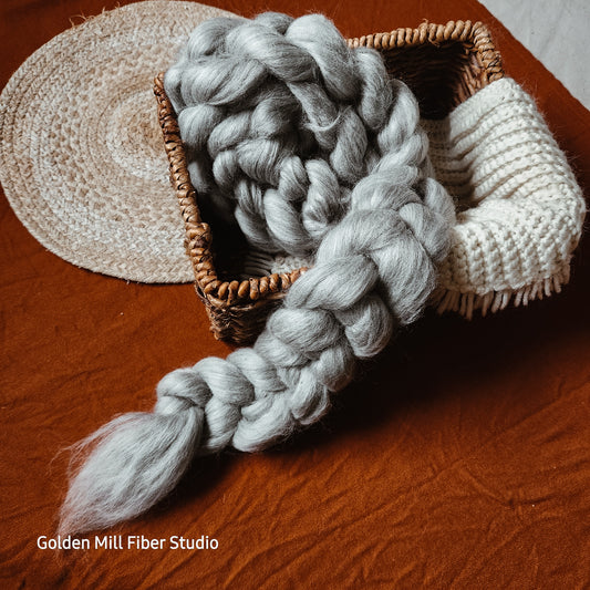 Corriedale Grey Wool Roving ~ Undyed